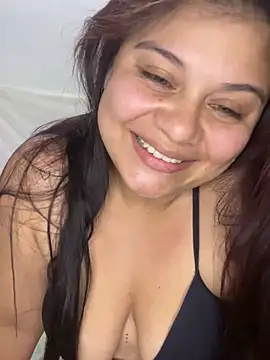 Snapshot of CuteMissDayana1 chatting on February 26, 12:38 am CuteMissDayana1 online show from February 26, 12:38 am