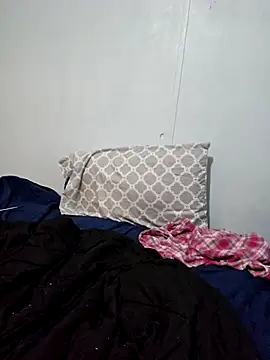 Snapshot of dylanroberts1995 chatting on March 4, 1:55 am dylanroberts1995 online show from March 4, 1:55 am