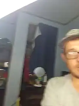 Snapshot of dylanroberts1995 chatting on March 9, 8:40 am dylanroberts1995 online show from March 9, 8:40 am