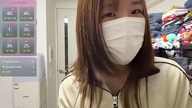 Snapshot of daiyo_kai_Gutara chatting on April 12, 1:38 pm daiyo kai Gutara online show from April 12, 1:38 pm