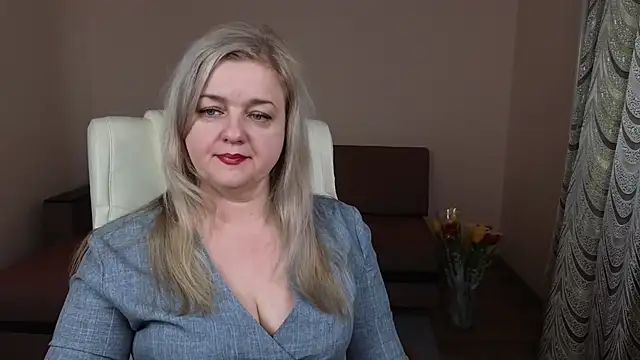 Snapshot of Mary_Mist chatting on March 8, 4:56 am Mary Mist online show from March 8, 4:56 am