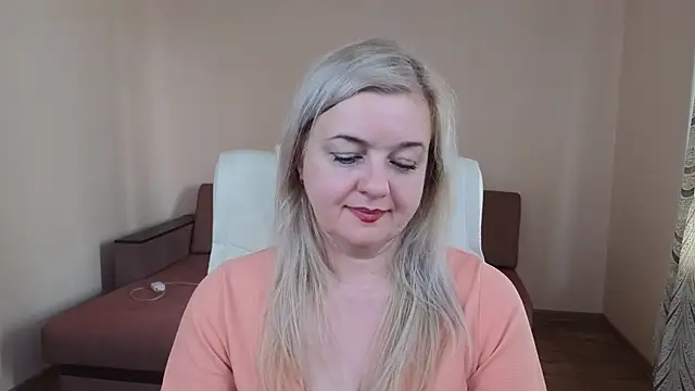 Snapshot of Mary_Mist chatting on March 9, 6:50 am Mary Mist online show from March 9, 6:50 am