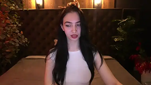 WildKittenX  online show from May 3, 5:46 am