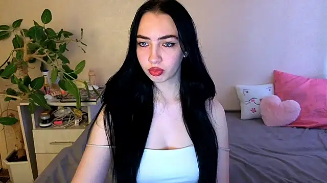 WildKittenX  online show from June 17, 4:04 am