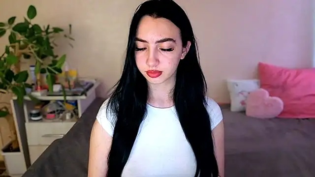 WildKittenX  online show from June 27, 4:06 am
