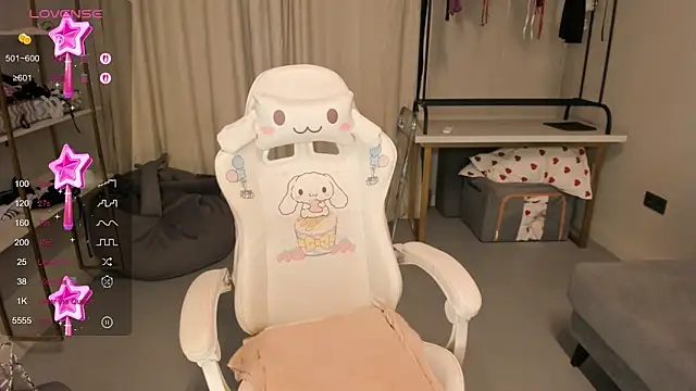 Snapshot of ka00ru_chan chatting on October 3, 2:47 pm ka00ru chan online show from October 3, 2:47 pm