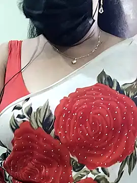 Snapshot of abinaya26 chatting on September 23, 7:00 am abinaya26 online show from September 23, 7:00 am