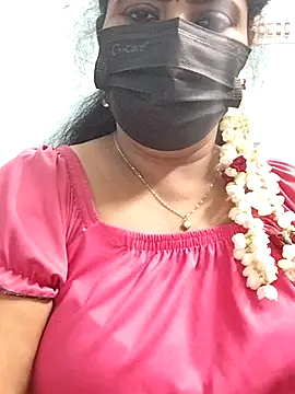 Snapshot of abinaya26 chatting on October 1, 7:20 pm abinaya26 online show from October 1, 7:20 pm