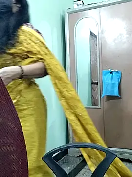 Snapshot of abinaya26 chatting on October 10, 5:45 pm abinaya26 online show from October 10, 5:45 pm