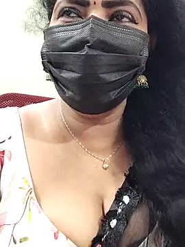 Snapshot of abinaya26 chatting on October 12, 6:45 am abinaya26 online show from October 12, 6:45 am