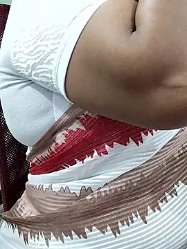 Snapshot of abinaya26 chatting on October 31, 5:41 am abinaya26 online show from October 31, 5:41 am