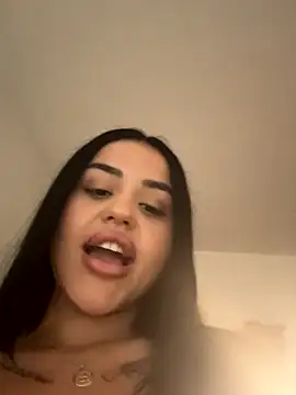 milabigassxoxo online show from September 9, 10:59 am
