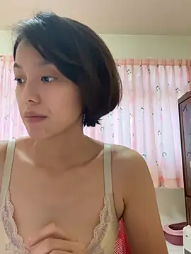 Snapshot of ladypaggy chatting on February 11, 5:23 am ladypaggy online show from February 11, 5:23 am