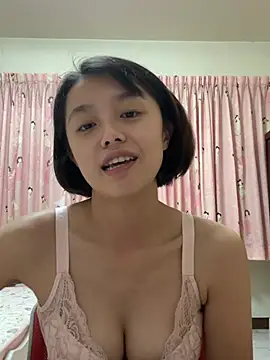 Snapshot of ladypaggy chatting on February 15, 4:58 pm ladypaggy online show from February 15, 4:58 pm