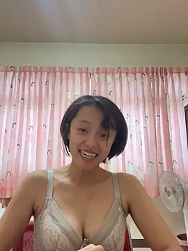 Snapshot of ladypaggy chatting on February 23, 6:00 am ladypaggy online show from February 23, 6:00 am