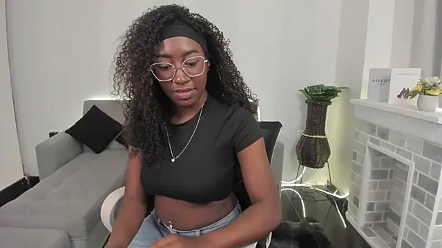 Qeen blackk online show from February 27, 8:53 pm