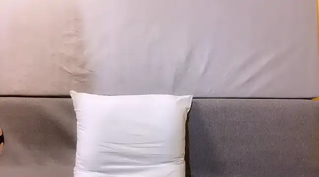 Snapshot of SweetLemonade chatting on February 26, 9:05 pm SweetLemonade online show from February 26, 9:05 pm