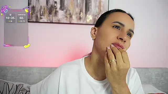 Snapshot of Sara_Charmy chatting on September 27, 11:04 am Sara Charmy online show from September 27, 11:04 am