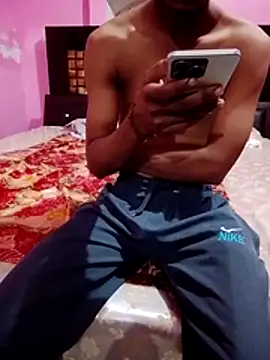 Snapshot of Rahulrana893 chatting on July 25, 8:39 pm Rahulrana893 online show from July 25, 8:39 pm