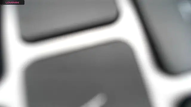 lovelyenigma365 online show from January 6, 5:05 pm