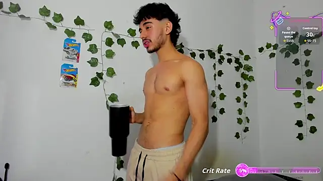 Snapshot of Noah_milleer chatting on February 14, 10:50 pm Noah milleer online show from February 14, 10:50 pm