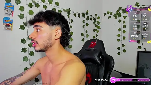 Snapshot of Noah_milleer chatting on February 19, 5:20 pm Noah milleer online show from February 19, 5:20 pm