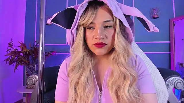 TaraTaylorr online show from October 6, 2:09 am