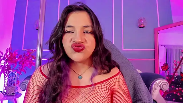 TaraTaylorr online show from February 19, 3:24 am