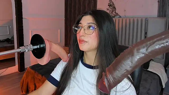 Snapshot of Gabrielakassi chatting on October 13, 11:32 am Gabrielakassi online show from October 13, 11:32 am