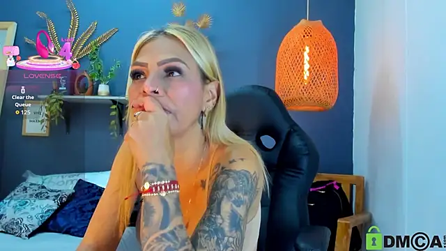 yessila parker online show from November 4, 2:21 am