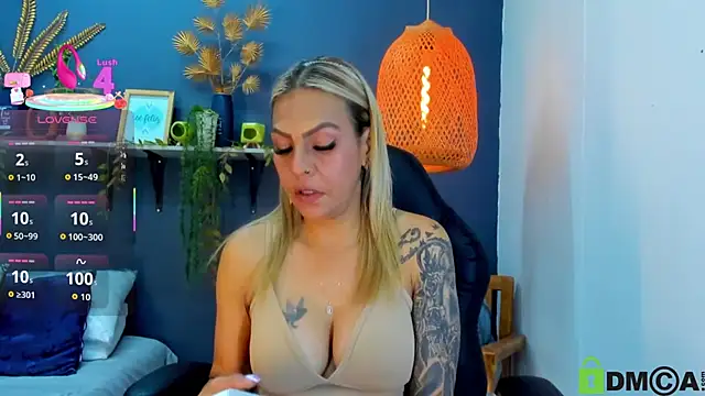 yessila parker online show from November 11, 1:49 am