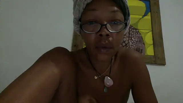 Ladyzee25 online show from September 19, 2:46 am
