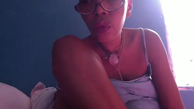 Ladyzee25 online show from October 30, 6:19 pm