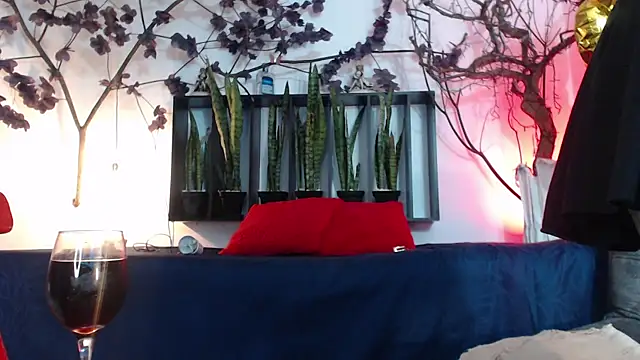 Sara Valkyri online show from October 20, 7:25 pm