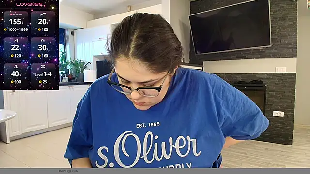 Layla- online show from February 21, 10:50 am