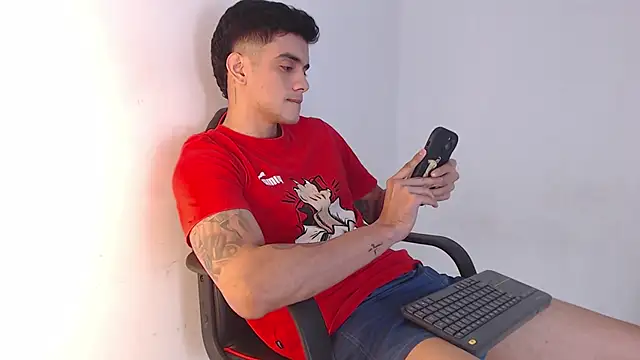 adam levis17 online show from October 27, 7:12 am