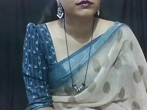 Snapshot of sugandha_bhabhi chatting on April 4, 4:59 pm sugandha bhabhi online show from April 4, 4:59 pm