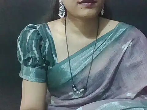Snapshot of sugandha_bhabhi chatting on April 9, 5:07 pm sugandha bhabhi online show from April 9, 5:07 pm