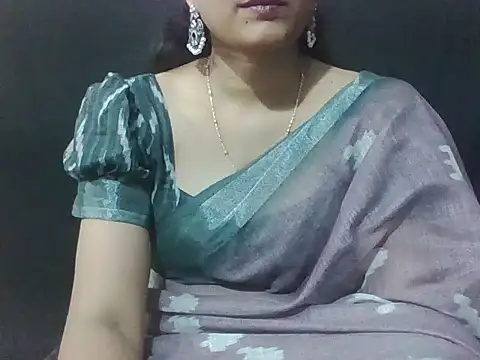 Snapshot of sugandha_bhabhi chatting on May 22, 4:45 pm sugandha bhabhi online show from May 22, 4:45 pm