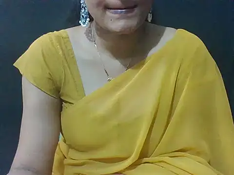 Snapshot of sugandha_bhabhi chatting on June 24, 4:50 pm sugandha bhabhi online show from June 24, 4:50 pm