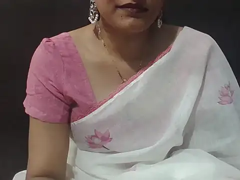 Snapshot of sugandha_bhabhi chatting on June 25, 5:06 pm sugandha bhabhi online show from June 25, 5:06 pm