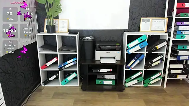 Snapshot of meow_mellie chatting on September 26, 2:26 am meow mellie online show from September 26, 2:26 am