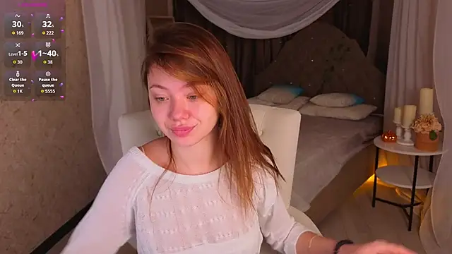 Snapshot of meow_mellie chatting on November 11, 1:27 am meow mellie online show from November 11, 1:27 am