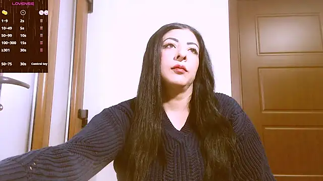 Snapshot of Alina_eve chatting on April 17, 1:03 pm Alina eve online show from April 17, 1:03 pm