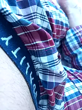 Snapshot of Mafiotul27 chatting on March 8, 3:02 pm Mafiotul27 online show from March 8, 3:02 pm