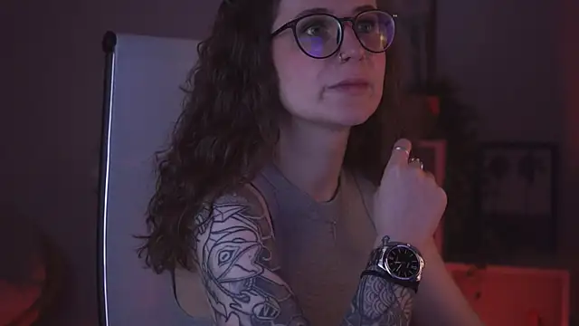 OliviaMcClean online show from March 21, 2:40 pm