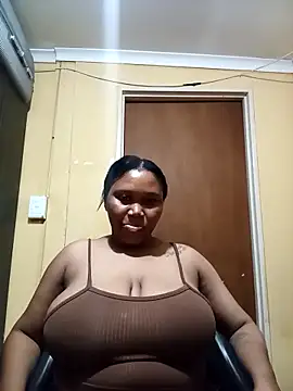 Snapshot of JuicyMilkyTizzy chatting on April 4, 9:23 pm JuicyMilkyTizzy online show from April 4, 9:23 pm