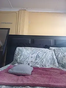 JuicyMilkyTizzy online show from July 4, 12:11 pm