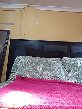 JuicyMilkyTizzy online show from July 22, 7:33 am