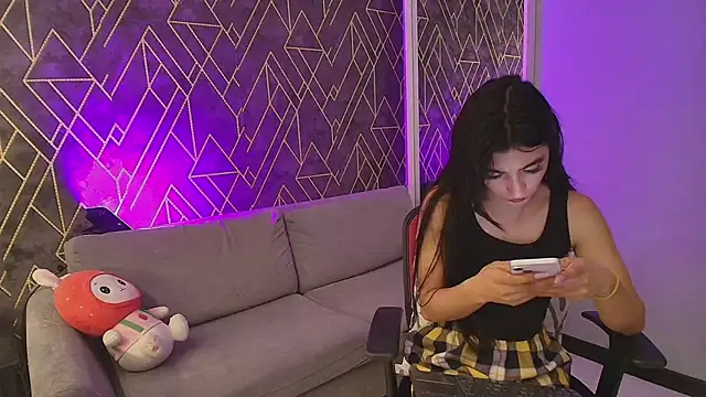 Snapshot of Tahara_Romanov chatting on March 21, 5:56 pm Tahara Romanov online show from March 21, 5:56 pm